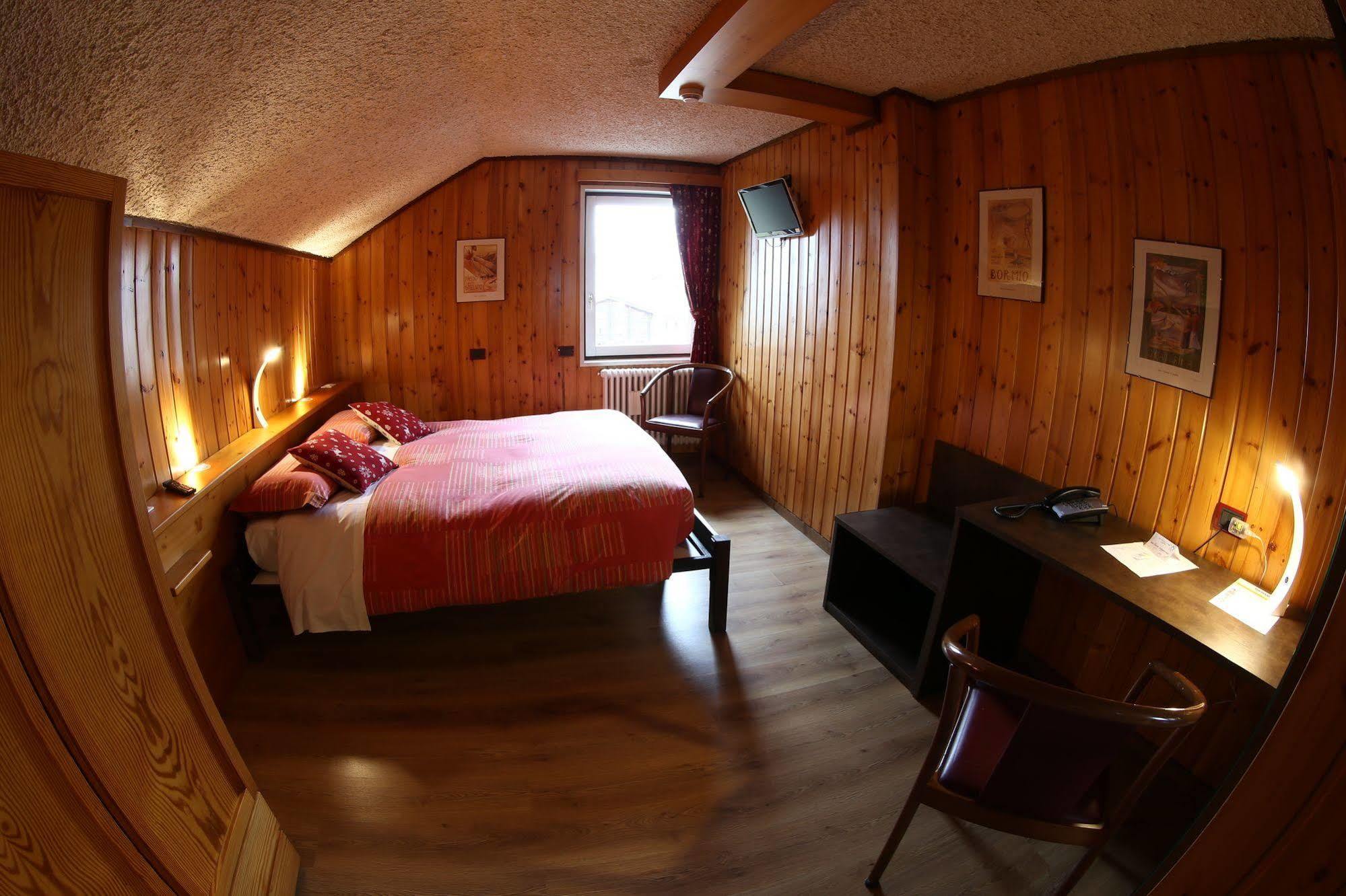 Albergo Quarto Pirovano Passo Stelvio Exterior foto